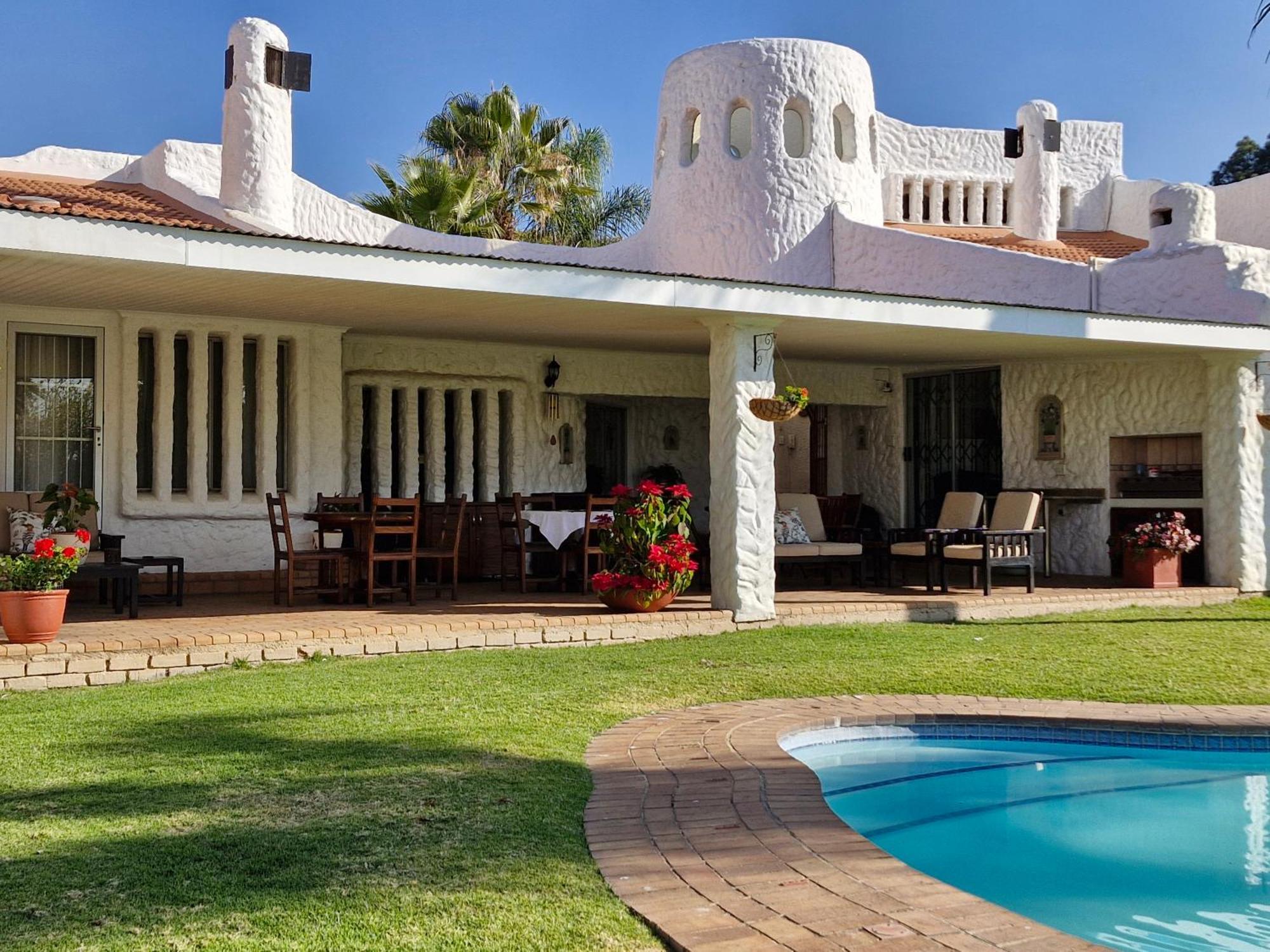 Villa Sardinia Guest House Midrand Exterior photo